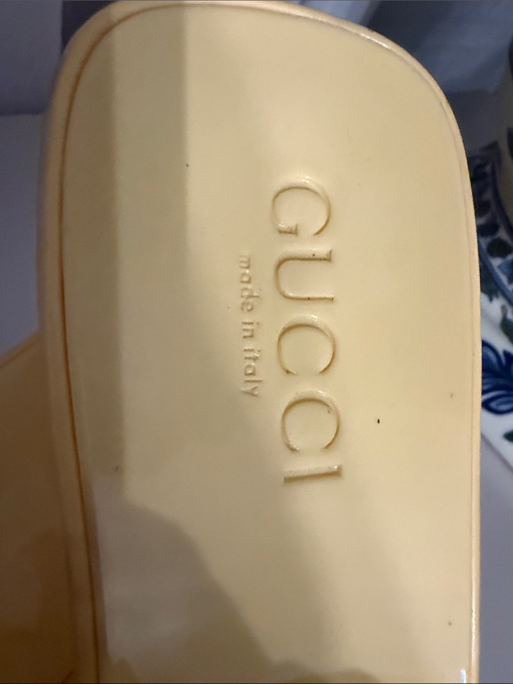 Gucci Yellow Patent Logo Slide Sandals 37 size - Picture 3 of 14